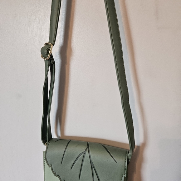 My Neighbor Totoro Hot Topic Her Universe Leaf Bag - Picture 6 of 9